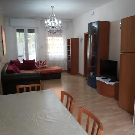 Apartament Venezia *